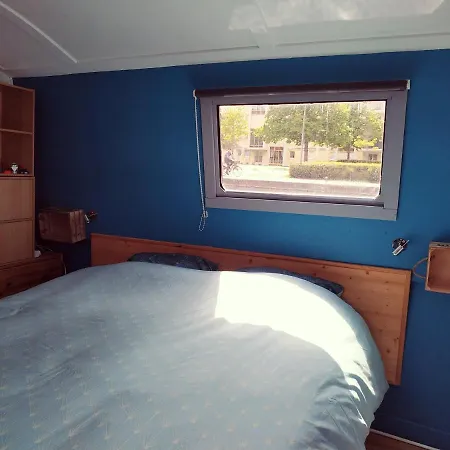 Insolite, Peniche En Plein Coeur De Dijon. Apartment *
